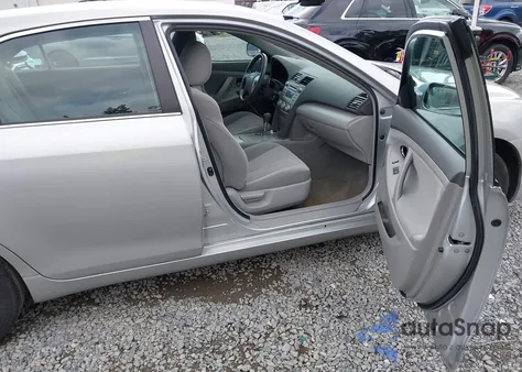 2011 Toyota Camry Le z USA, uszkodzony, nr VIN 4T4BF3EK4BR186903